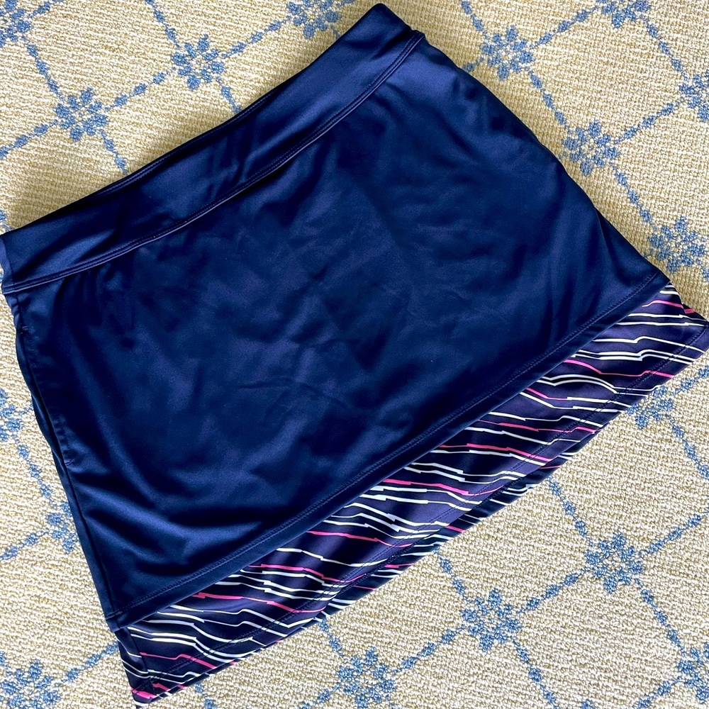 PGA TOUR Abstract Performance Skort Navy Pink Size Medium 2 side pockets 1 back